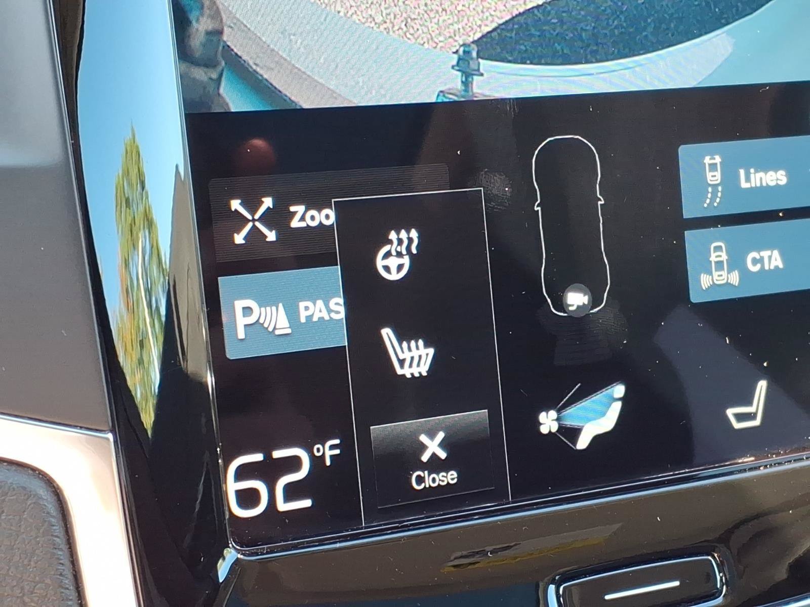 Used 2020 Volvo XC90 T5 Momentum w/ Protection Package Premier FWD image 23