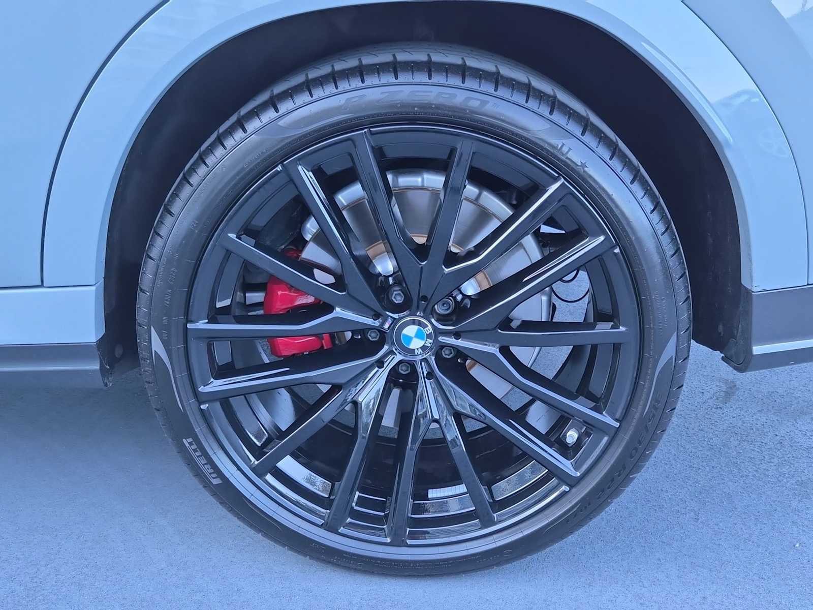 Used 2024 BMW X6 M60i image 12