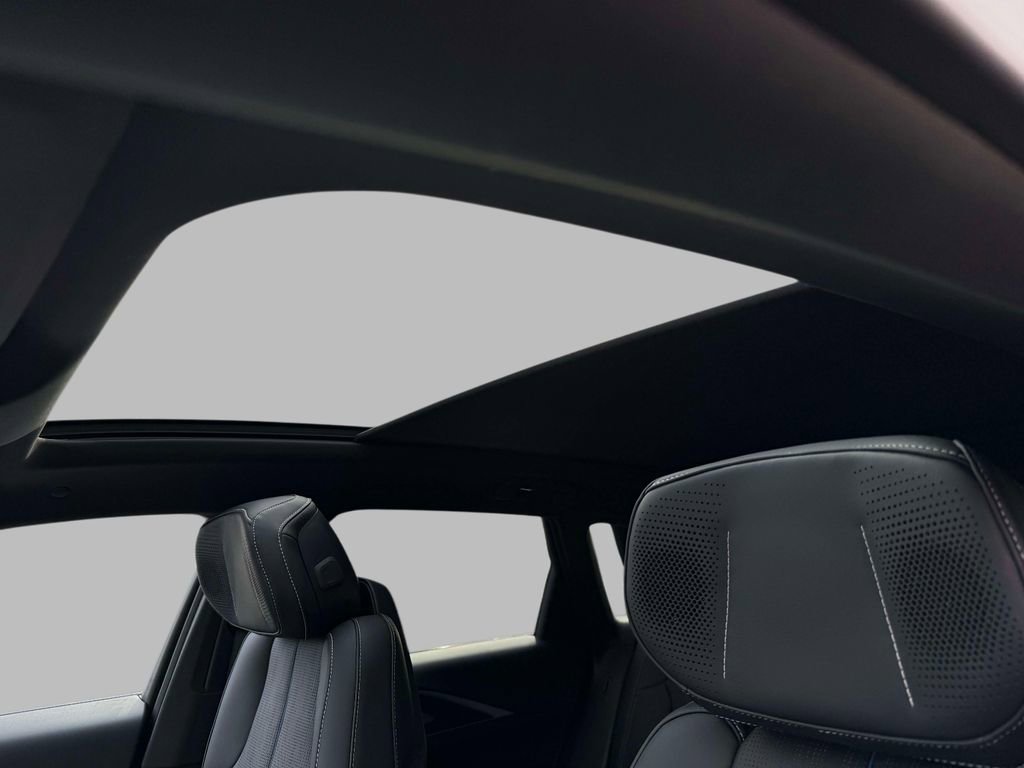 Used 2024 Cadillac Lyriq Luxury w/ LPO, Floor Liner Package image 24