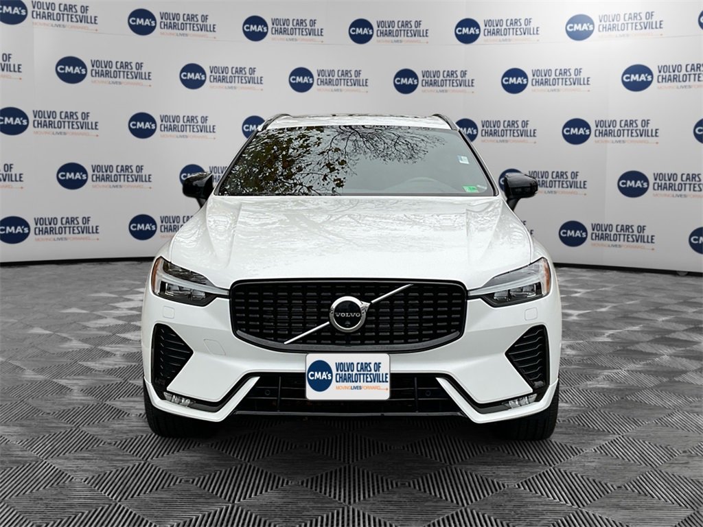 Certified 2023 Volvo XC60 B5 Plus w/ Climate Package image 8