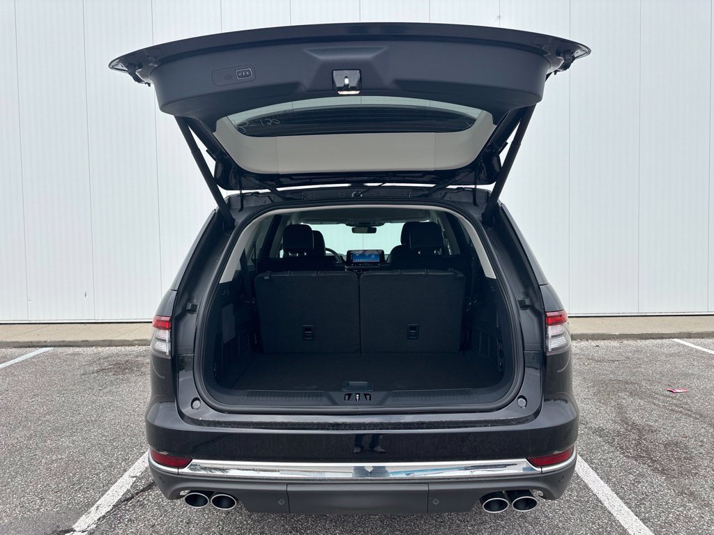 New 2026 Lincoln Aviator AWD image 22