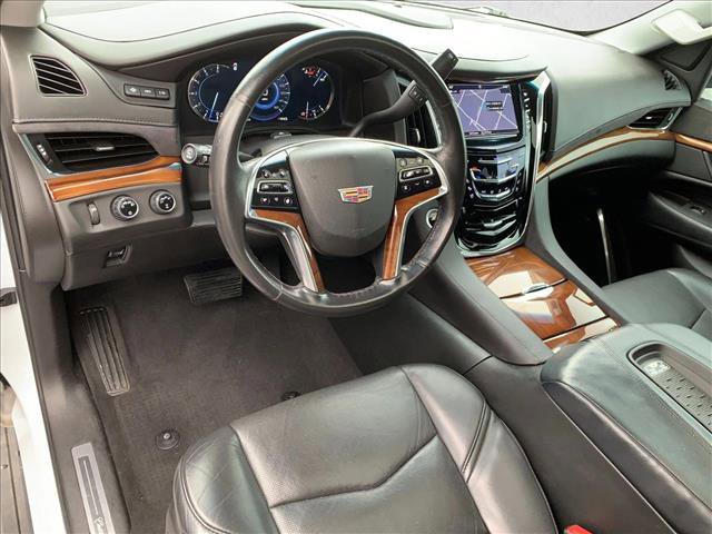 Used 2017 Cadillac Escalade Premium Luxury image 14