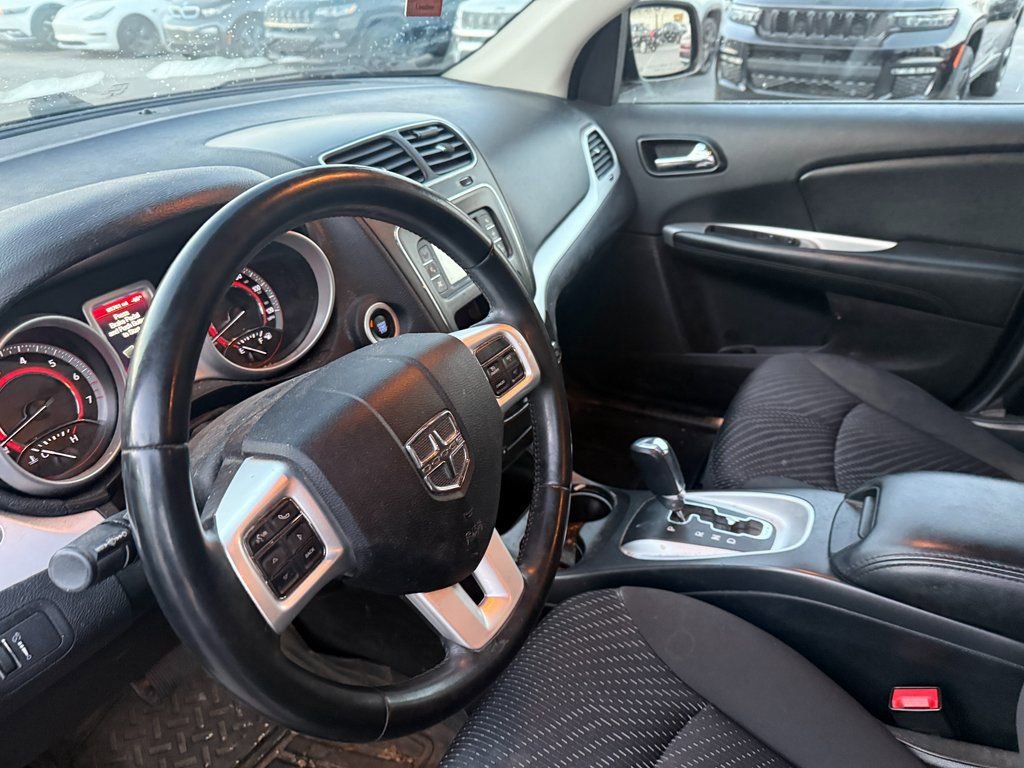 Used 2018 Dodge Journey SE w/ Connectivity Group image 15