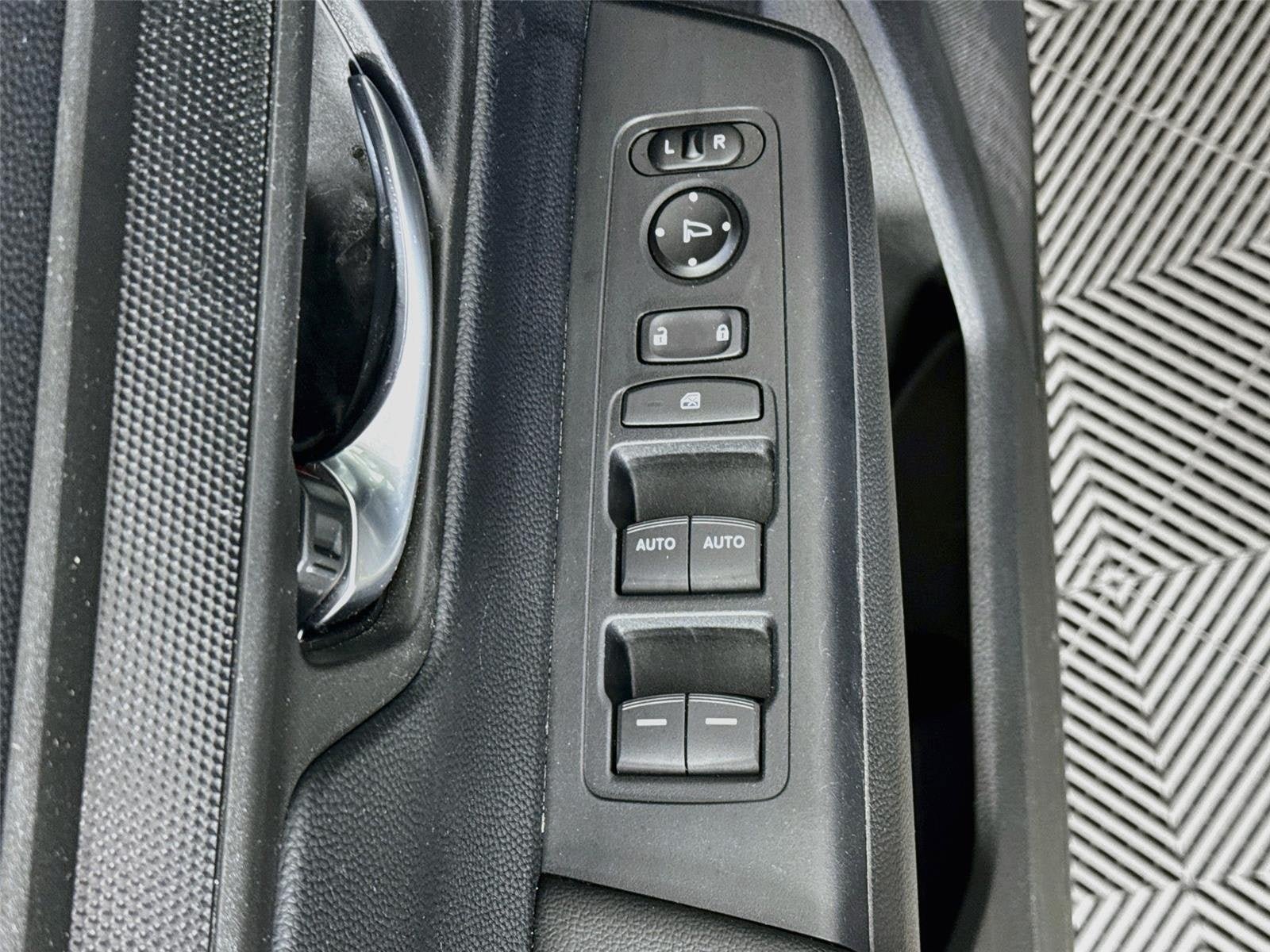 Used 2024 Honda CR-V EX image 20