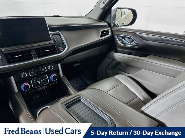 Used 2021 GMC Yukon SLT w/ SLT Premium Package AWD/4WD image 31
