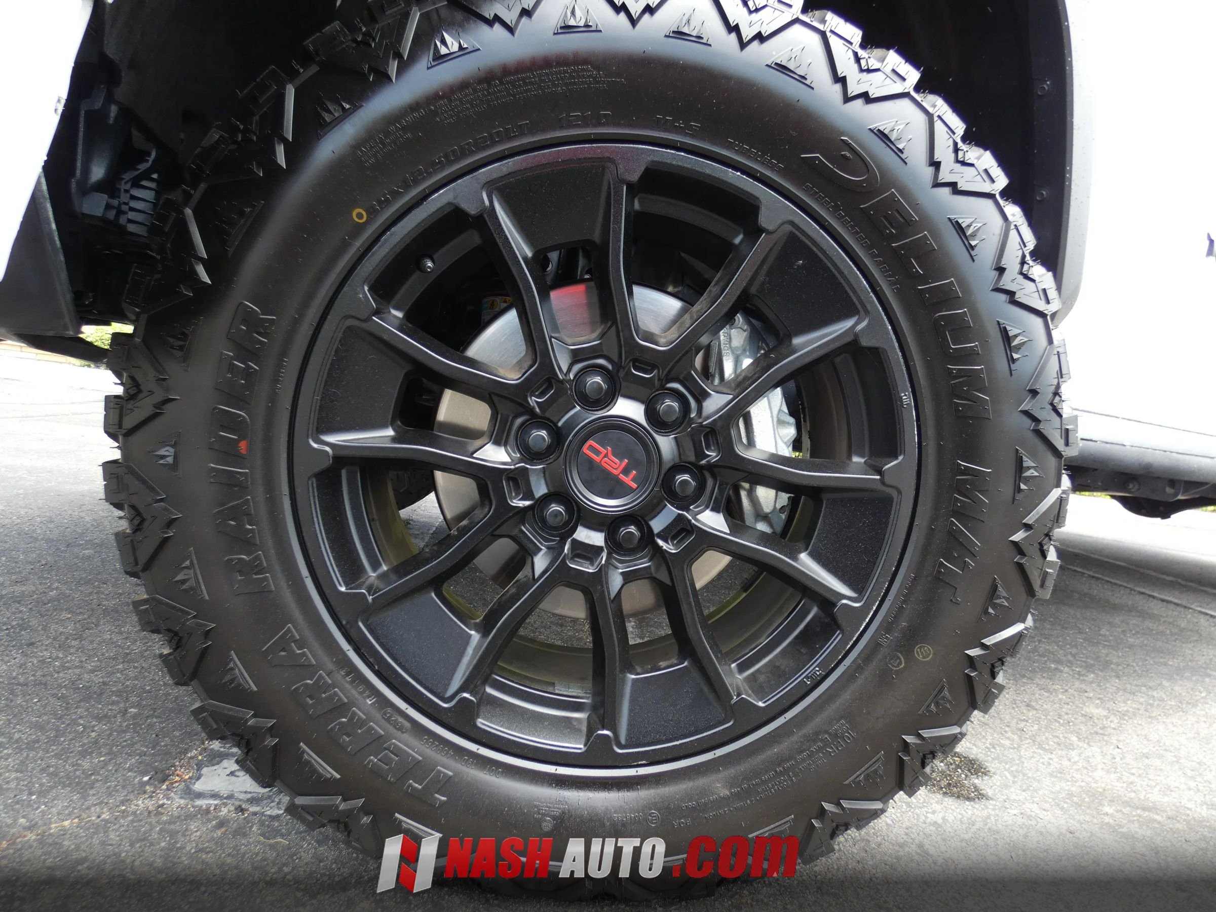 Used 2024 Toyota Tundra Limited w/ TRD Off-Road Package AWD/4WD image 23