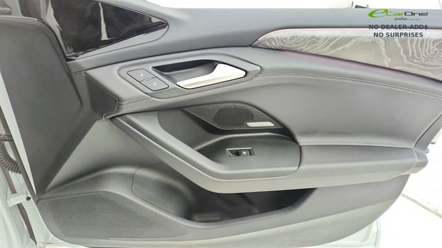 Used 2025 Audi A6 e-tron Premium Plus w/ Premium Plus RWD image 23
