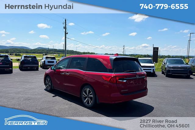 Used 2024 Honda Odyssey Touring image 5