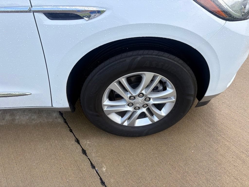 Used 2021 Buick Enclave Essence FWD image 24