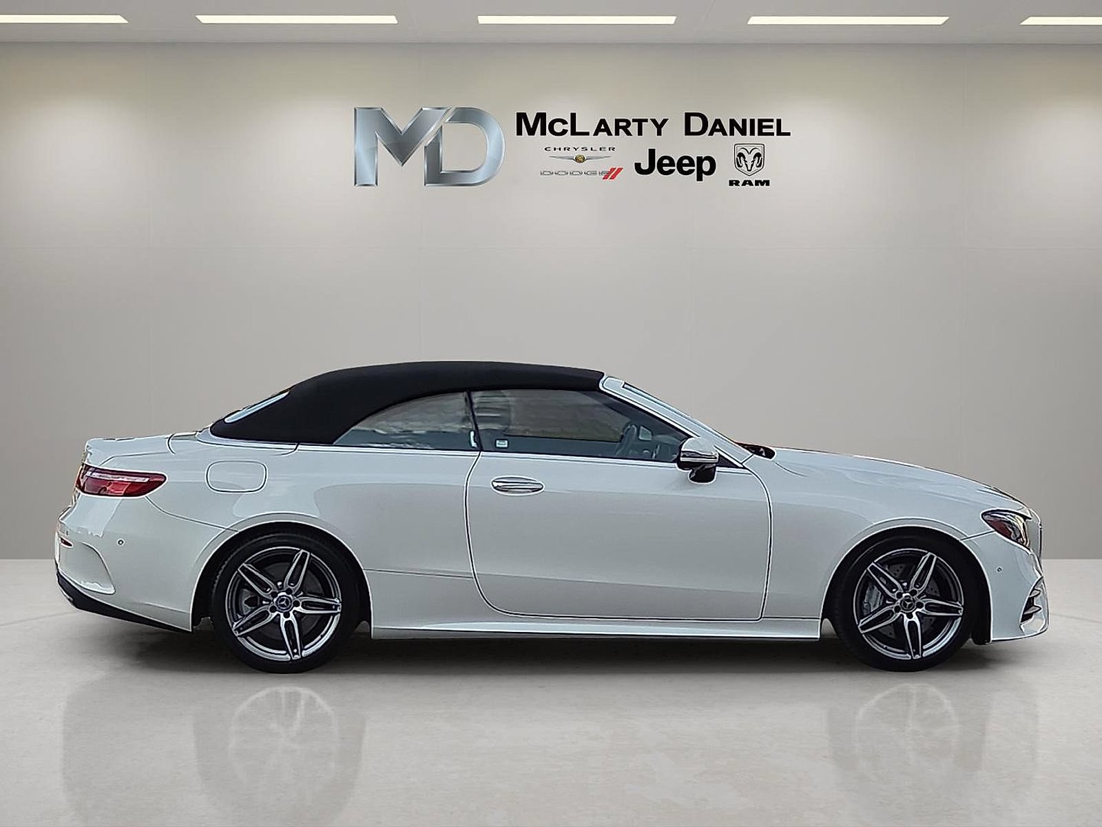 Used 2020 Mercedes-Benz E 450 Cabriolet image 6