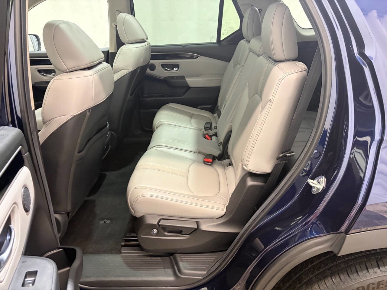 Used 2024 Honda Pilot Touring image 25