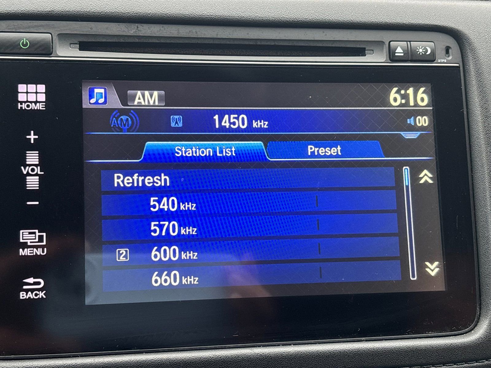 Used 2017 Honda HR-V EX-L image 20