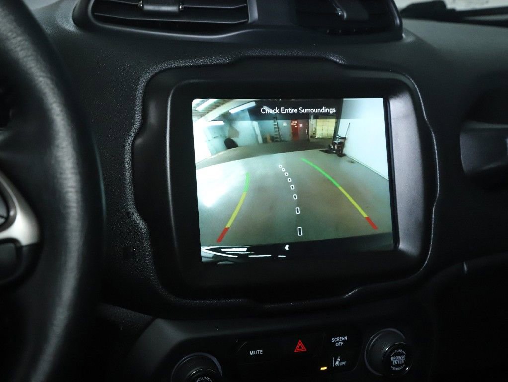 Used 2022 Jeep Renegade Latitude w/ Convenience Group AWD/4WD image 31