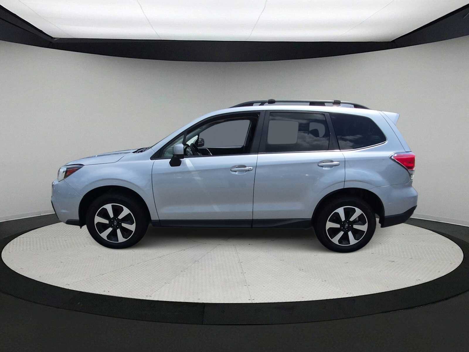 Used 2018 Subaru Forester 2.5i Premium AWD/4WD image 5