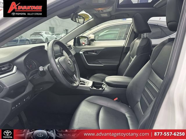 Certified 2020 Toyota RAV4 XLE Premium AWD/4WD image 18