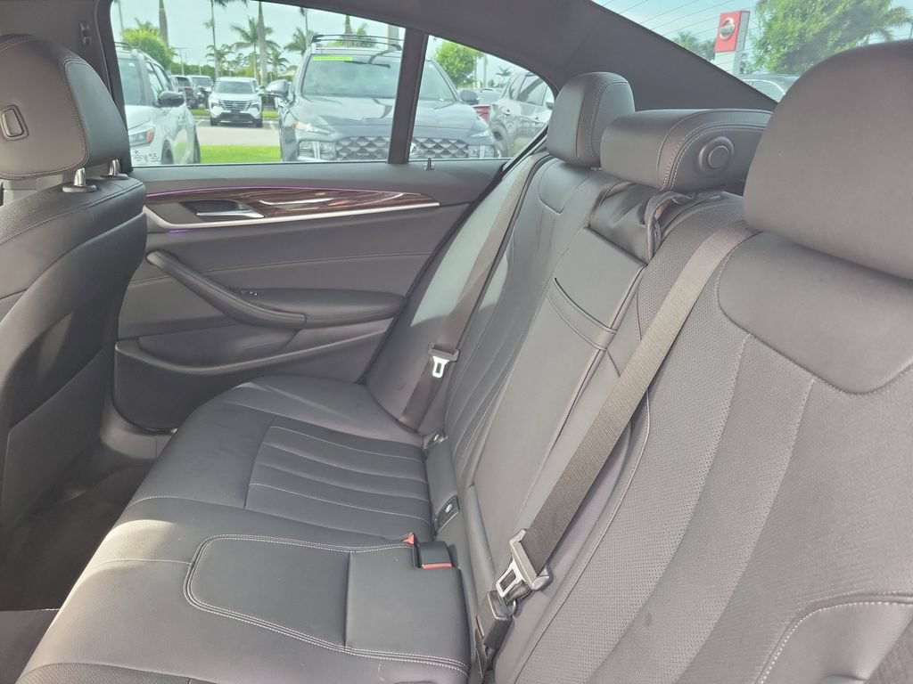 Used 2021 BMW 530i w/ Convenience Package RWD image 11