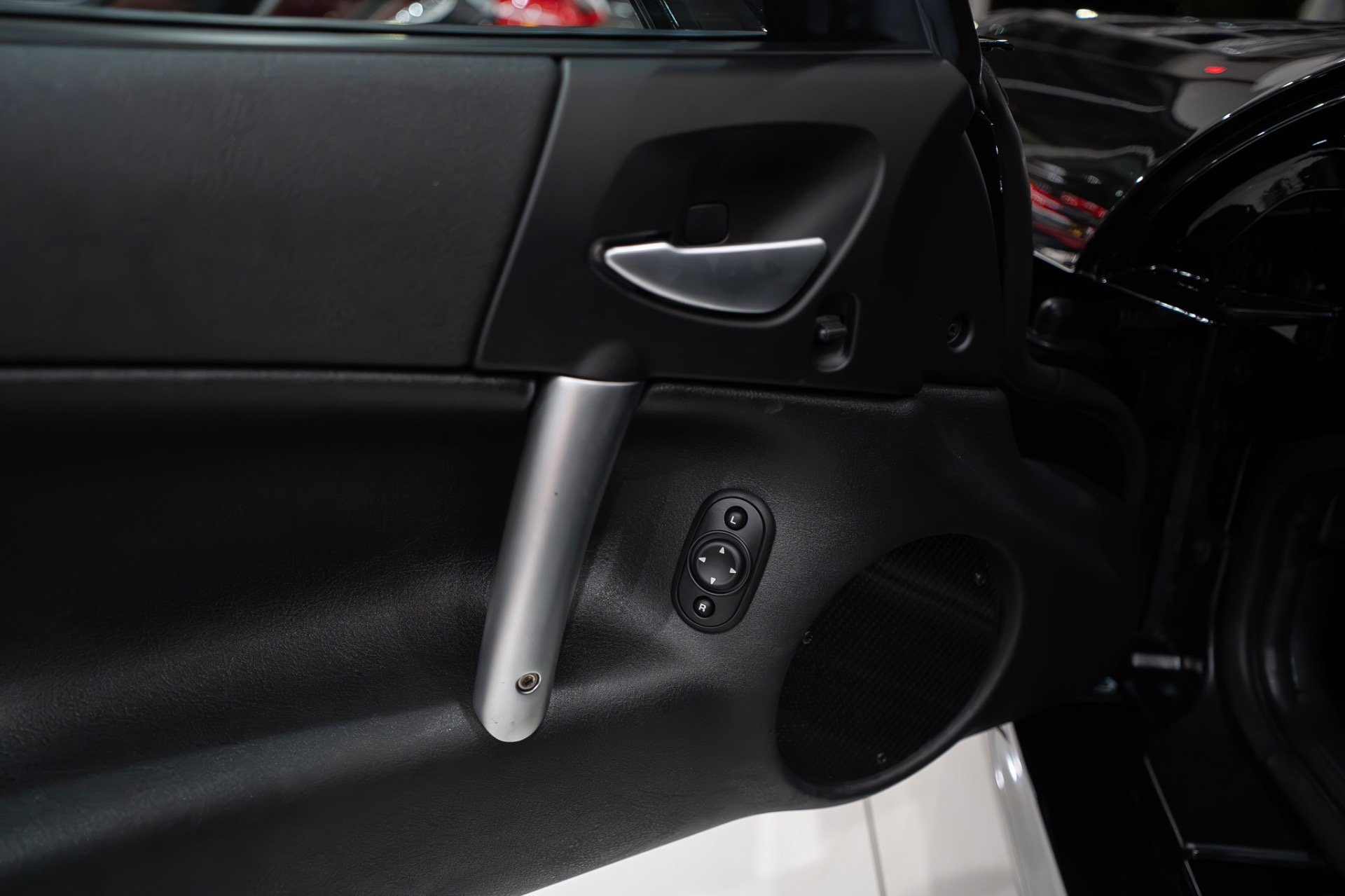Used 2010 Dodge Viper ACR RWD image 6