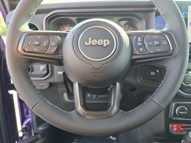 New 2026 Jeep Wrangler Unlimited Rubicon w/ Convenience Group image 39