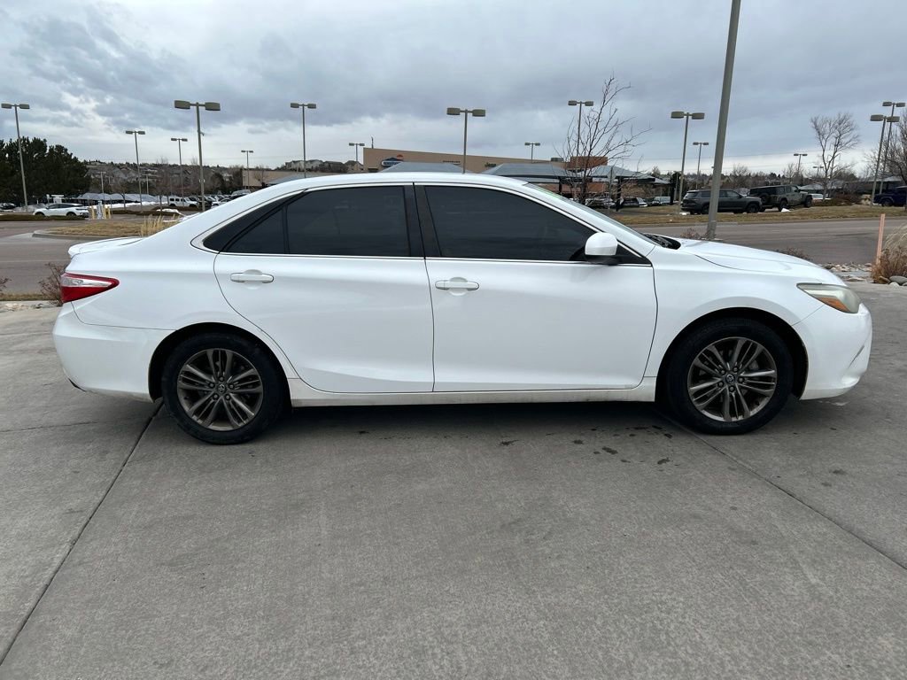 Used 2016 Toyota Camry SE image 8