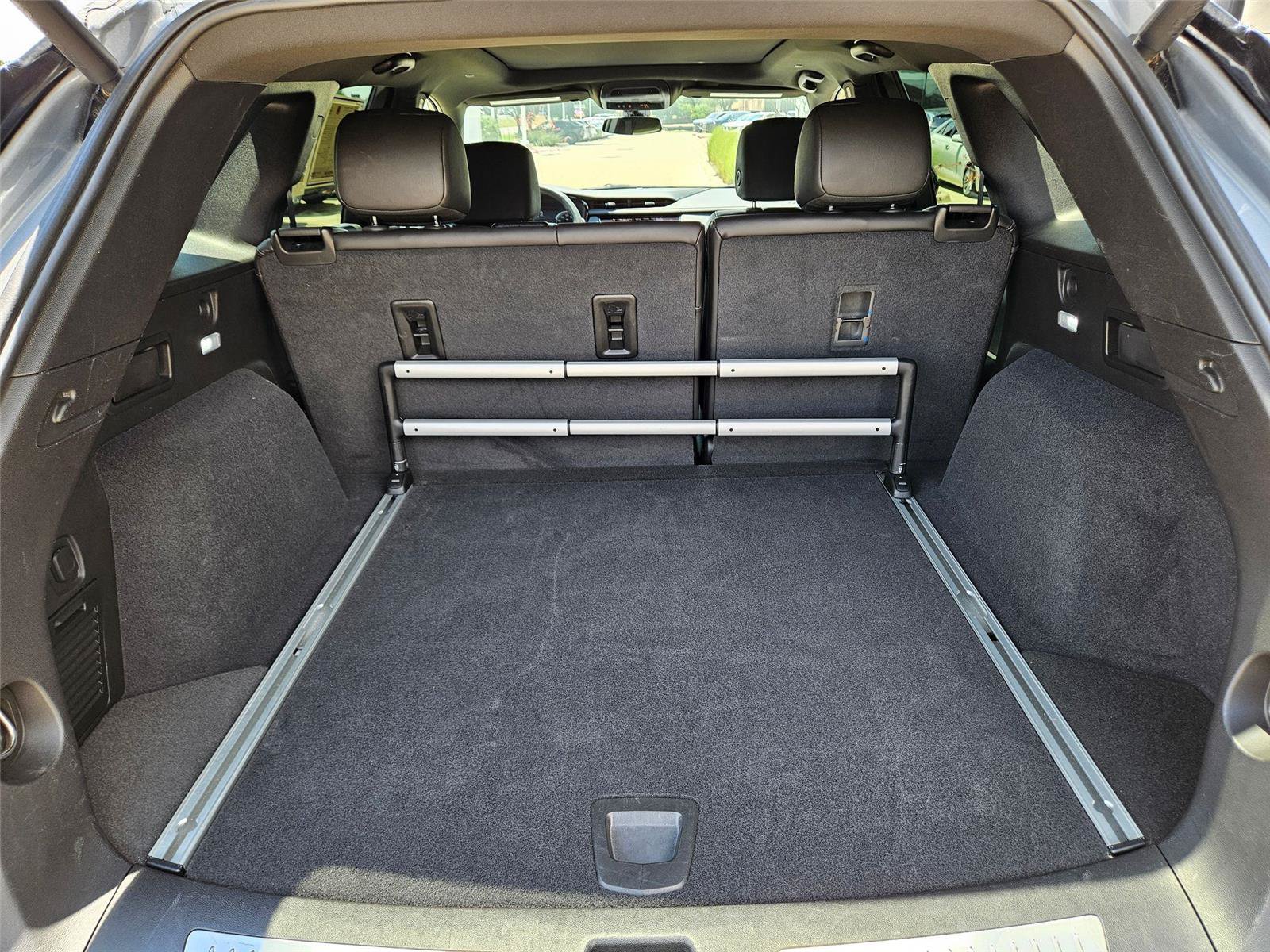 Certified 2025 Cadillac XT5 Premium Luxury AWD/4WD image 29