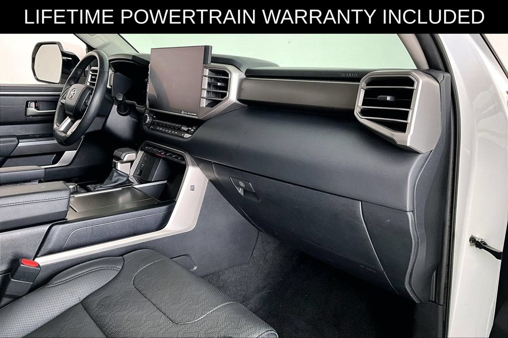 Used 2023 Toyota Sequoia SR5 w/ SR5 Premium Package AWD/4WD image 20