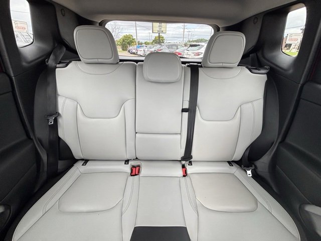 Used 2018 Jeep Renegade Limited image 17