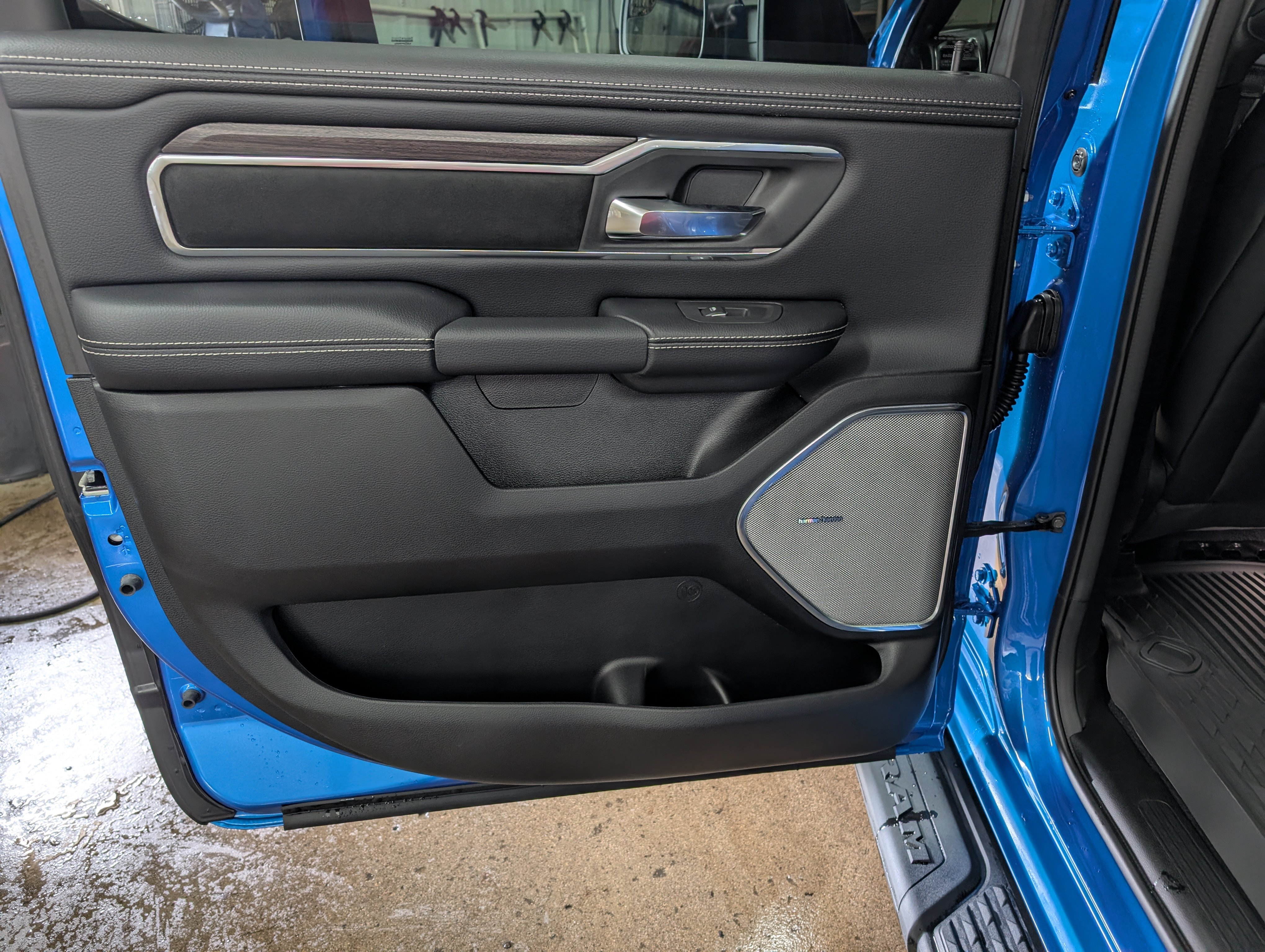 New 2026 RAM 1500 Laramie w/ Night Edition AWD/4WD image 11
