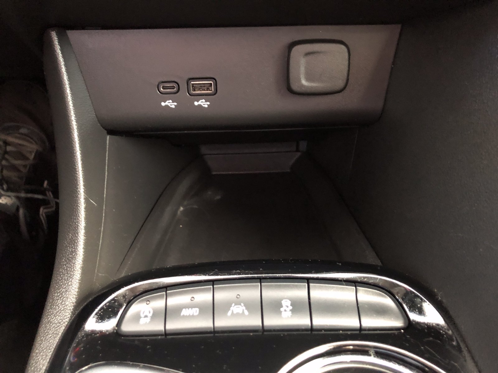 Used 2024 Buick Encore GX Preferred AWD/4WD image 23