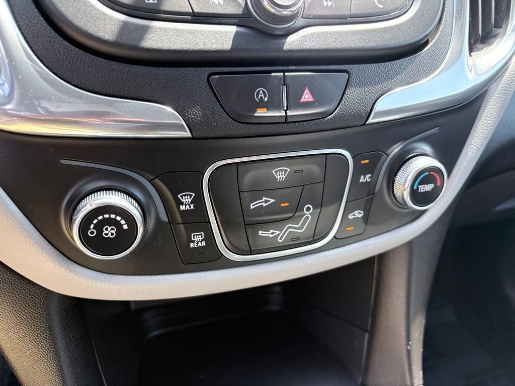 Used 2023 Chevrolet Equinox LS w/ LS Convenience Package FWD image 20