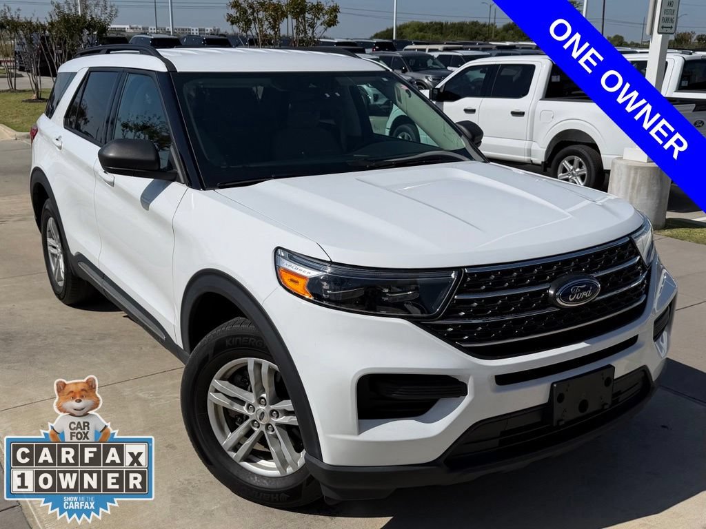 Used 2023 Ford Explorer XLT AWD/4WD image 3