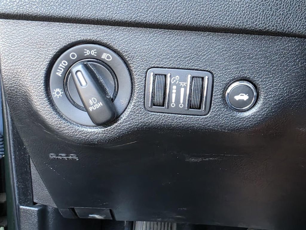 Used 2022 Dodge Charger R/T RWD image 28