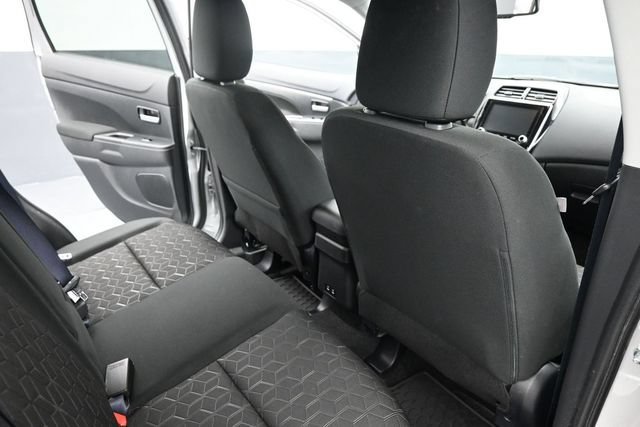 Used 2026 Mitsubishi Outlander Sport LE AWD/4WD image 21
