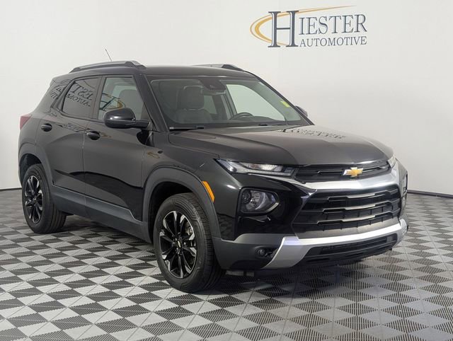 Certified 2023 Chevrolet TrailBlazer LT w/ Convenience Package AWD/4WD image 2