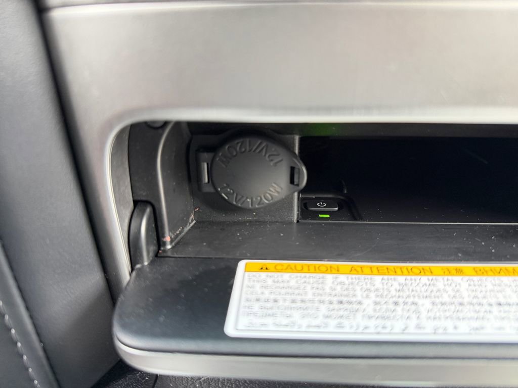 Used 2021 Toyota Land Cruiser image 24