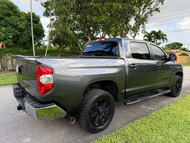 Used 2018 Toyota Tundra SR5 w/ SR5 Upgrade Package image 3