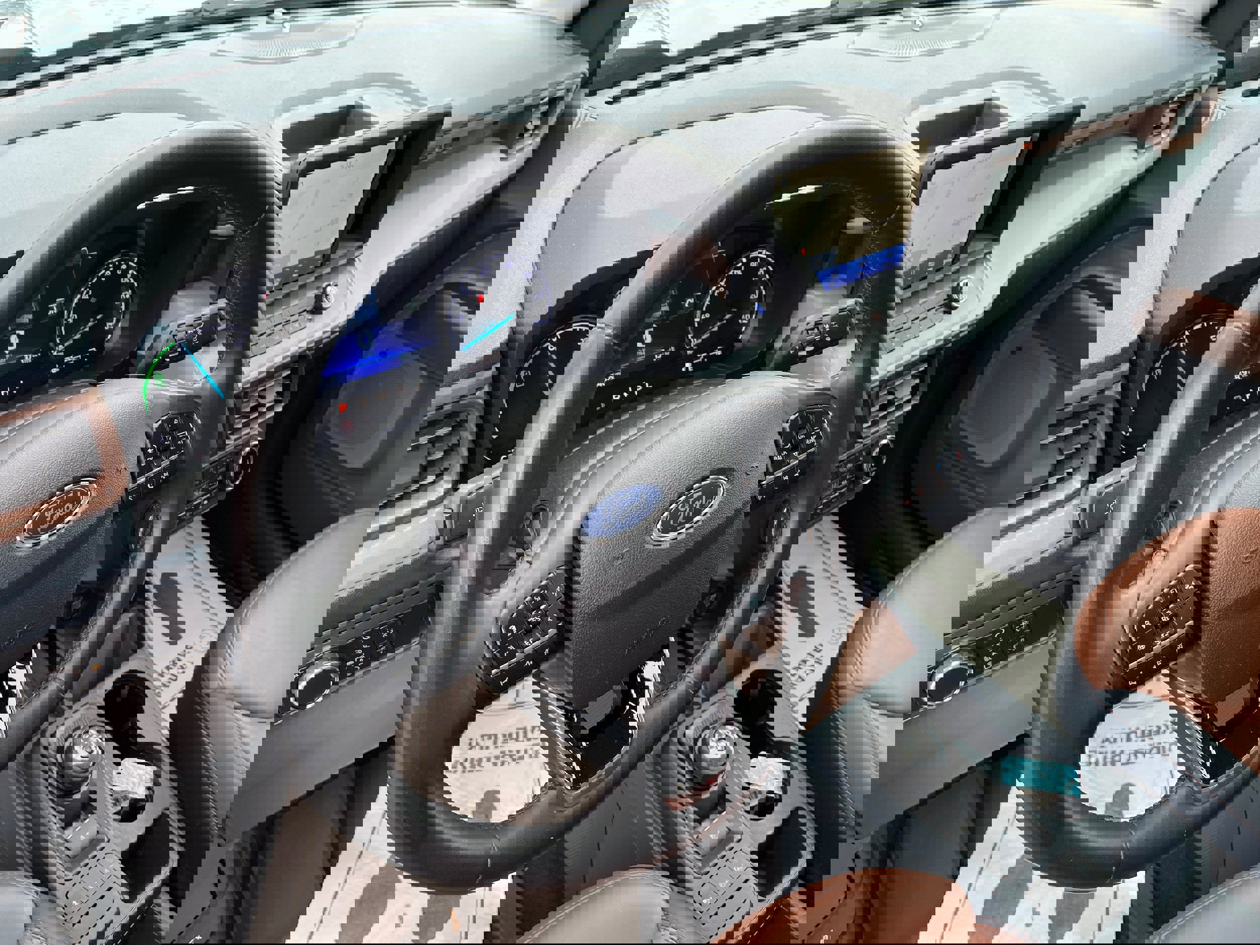 Certified 2023 Ford Maverick Lariat w/ Lariat Luxury Package image 8