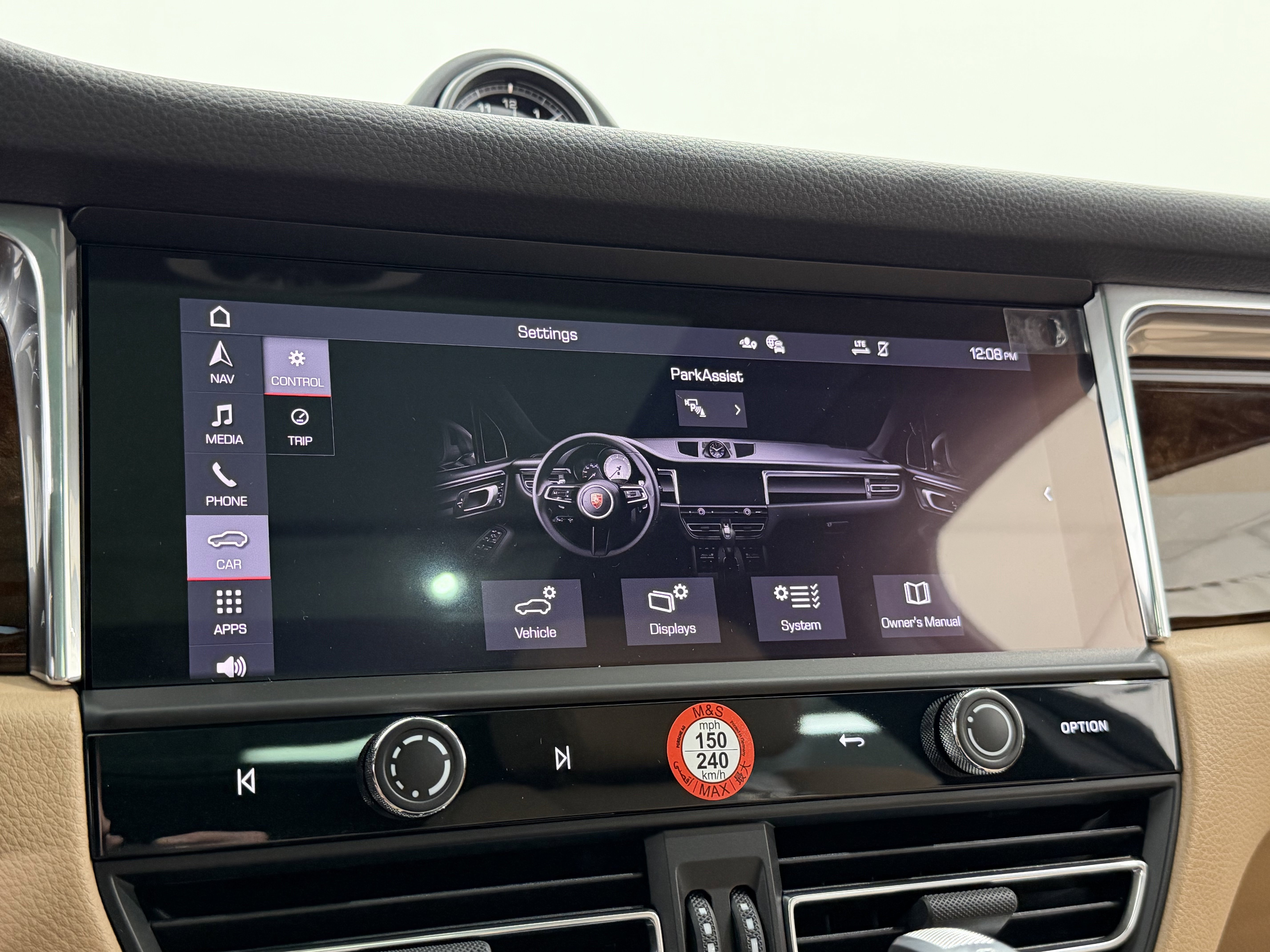 New 2026 Porsche Macan image 44