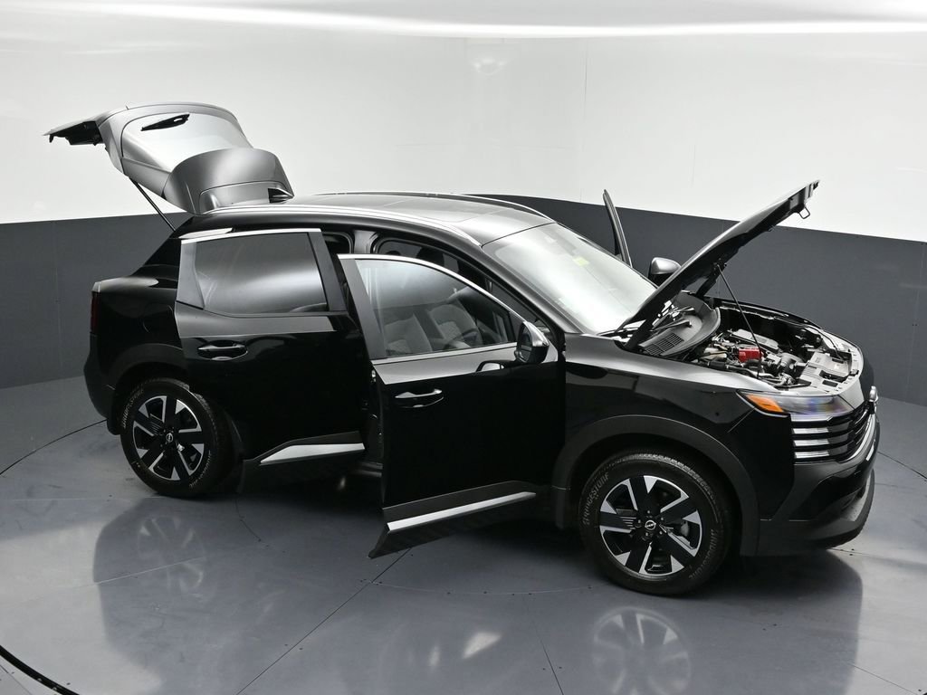 New 2026 Nissan Kicks SV w/ SV Premium Package AWD/4WD image 28