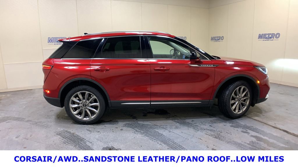 Used 2020 Lincoln Corsair AWD w/ Premium Package image 2