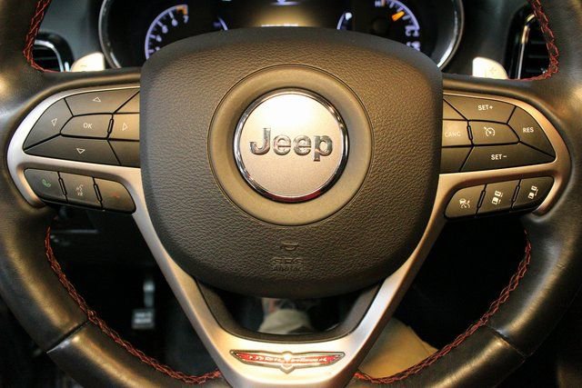 Used 2019 Jeep Grand Cherokee Trailhawk w/ Trailhawk Luxury Group image 22