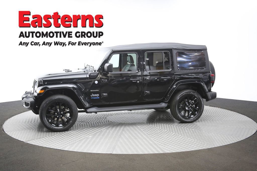 Used 2021 Jeep Wrangler Unlimited Sahara w/ Cold Weather Group AWD/4WD image 59