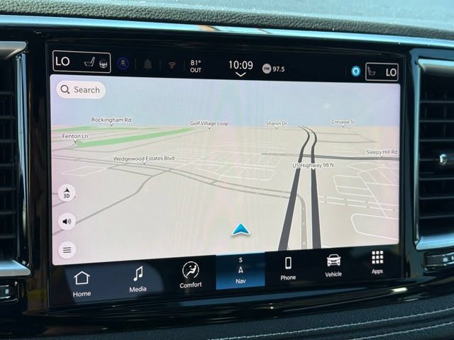 Used 2025 Chrysler Pacifica Limited FWD image 24