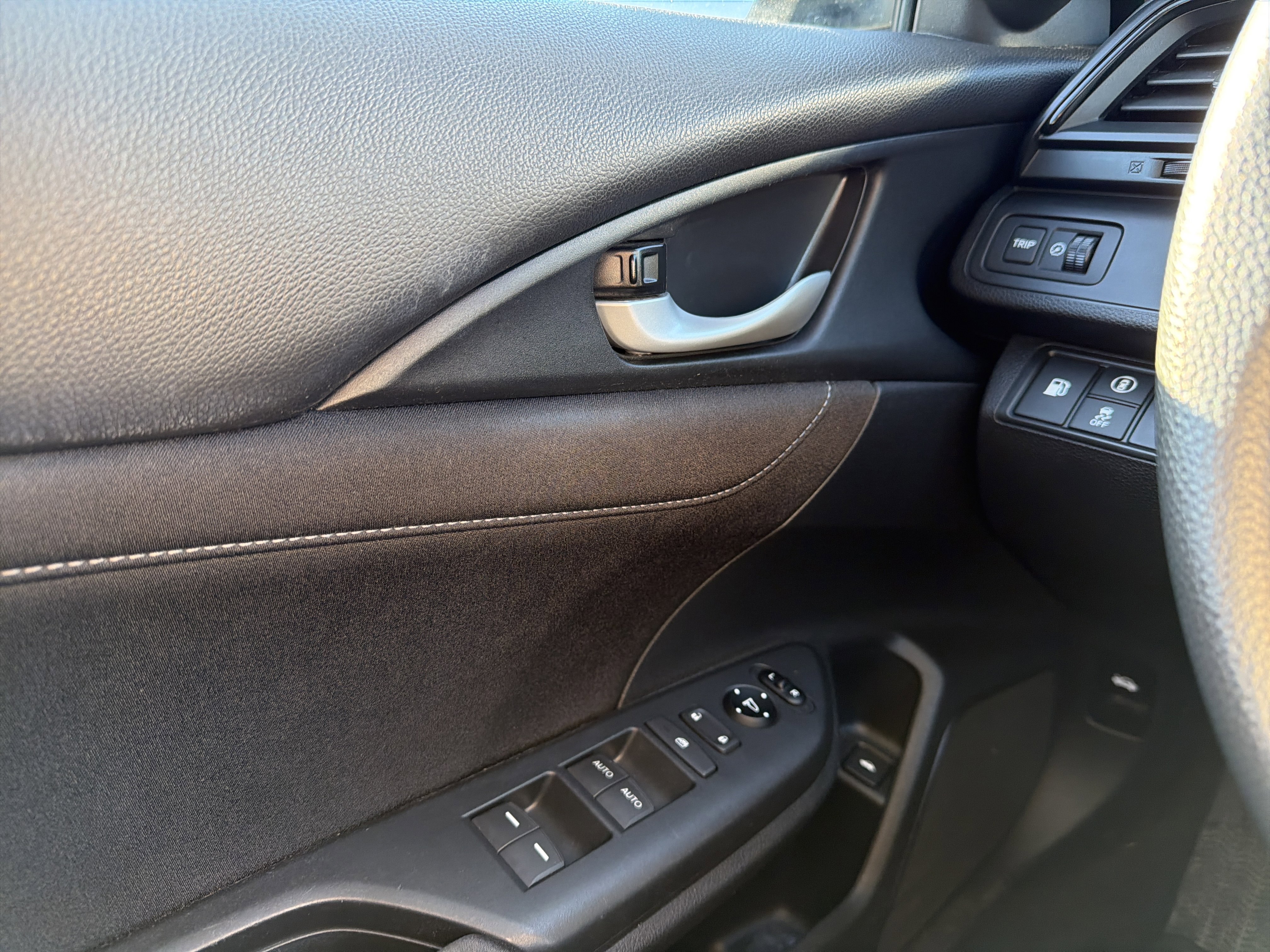 Used 2019 Honda Insight LX image 21