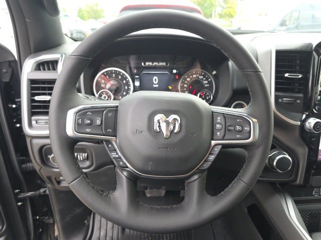 New 2026 RAM 1500 4x4 Crew Cab image 17