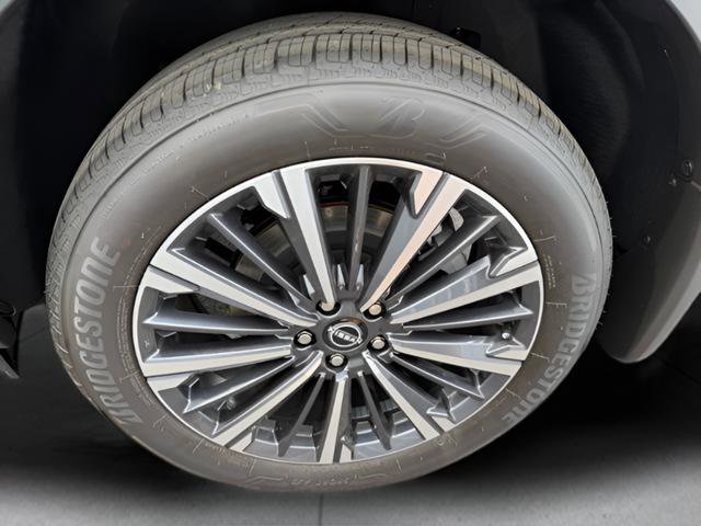 New 2026 Nissan Pathfinder Platinum AWD/4WD image 10