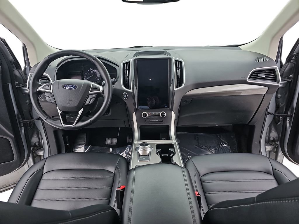 Used 2024 Ford Edge SEL image 9