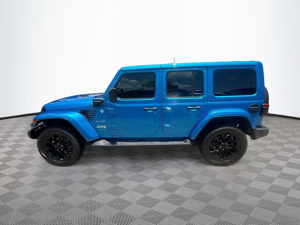 Used 2022 Jeep Wrangler Unlimited Sahara w/ Safety Group AWD/4WD image 9