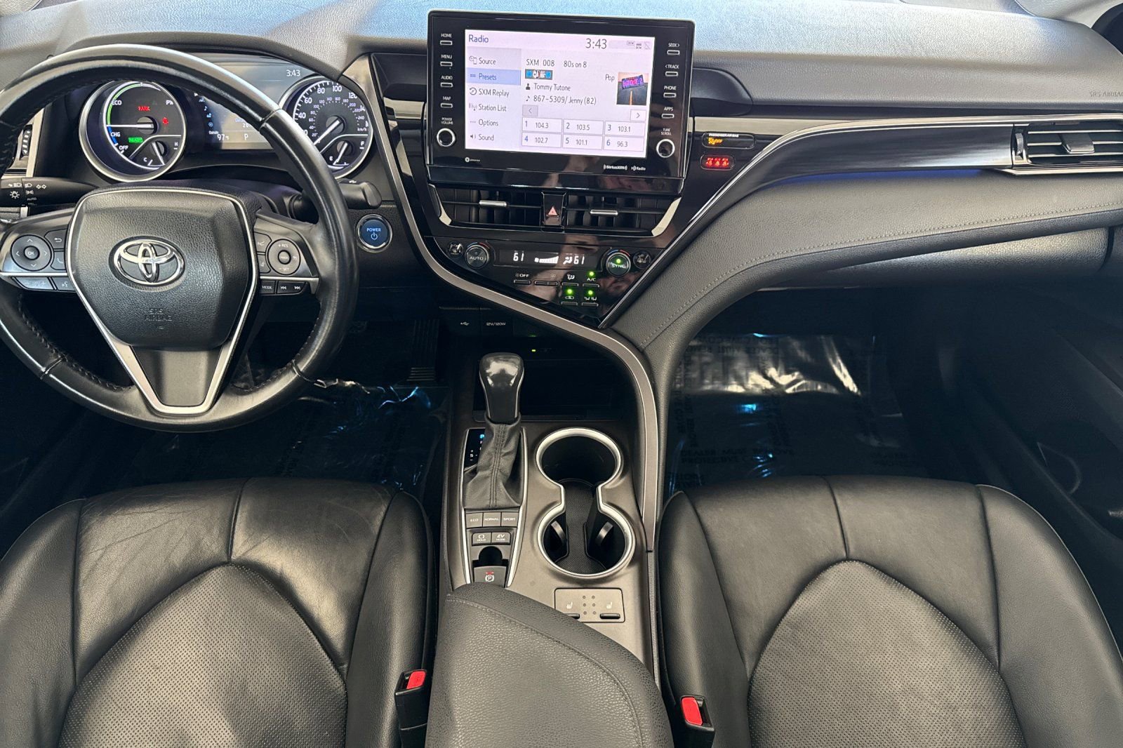 Used 2023 Toyota Camry XLE image 12