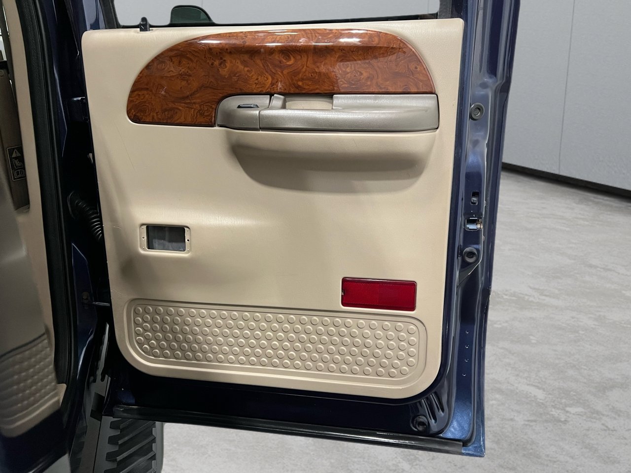 Used 2003 Ford F250 Lariat image 26