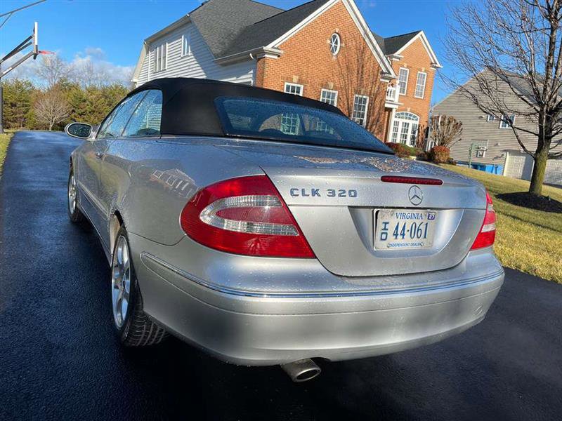 Used 2004 Mercedes-Benz CLK 320 image 36